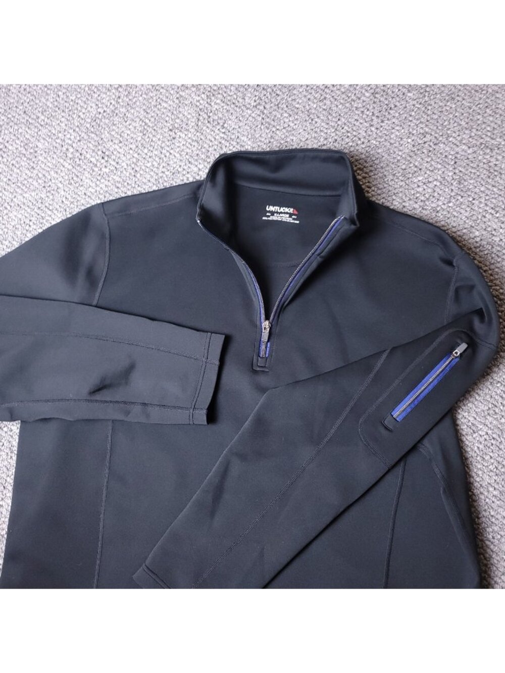 UNTUCKit  Sweater Mens XL  Black Zip Up Pocket Pullover Polyester Blend